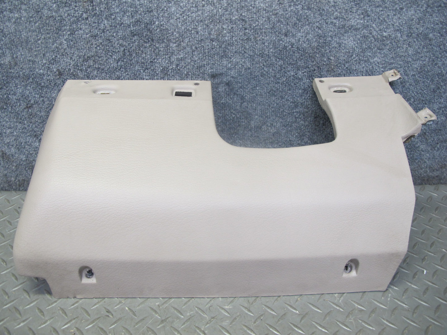 92-95 BMW E34 5-SERIES Front Dash Left Knee Trim Cover Panel Perchment OEM