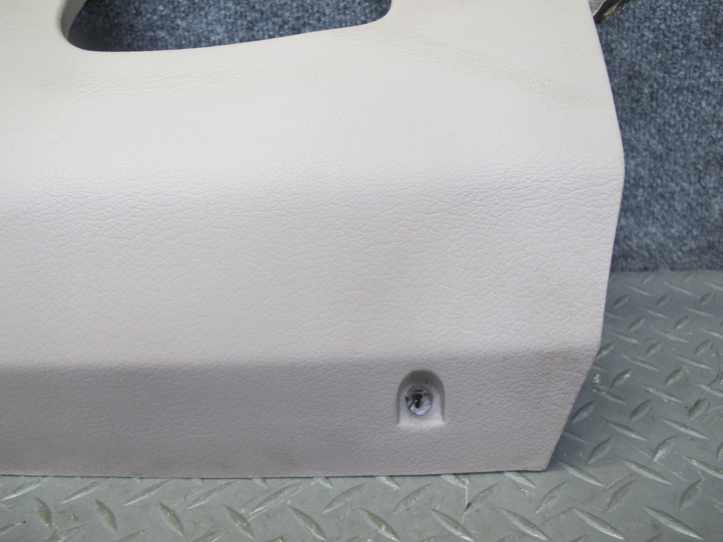 92-95 BMW E34 5-SERIES Front Dash Left Knee Trim Cover Panel Perchment OEM