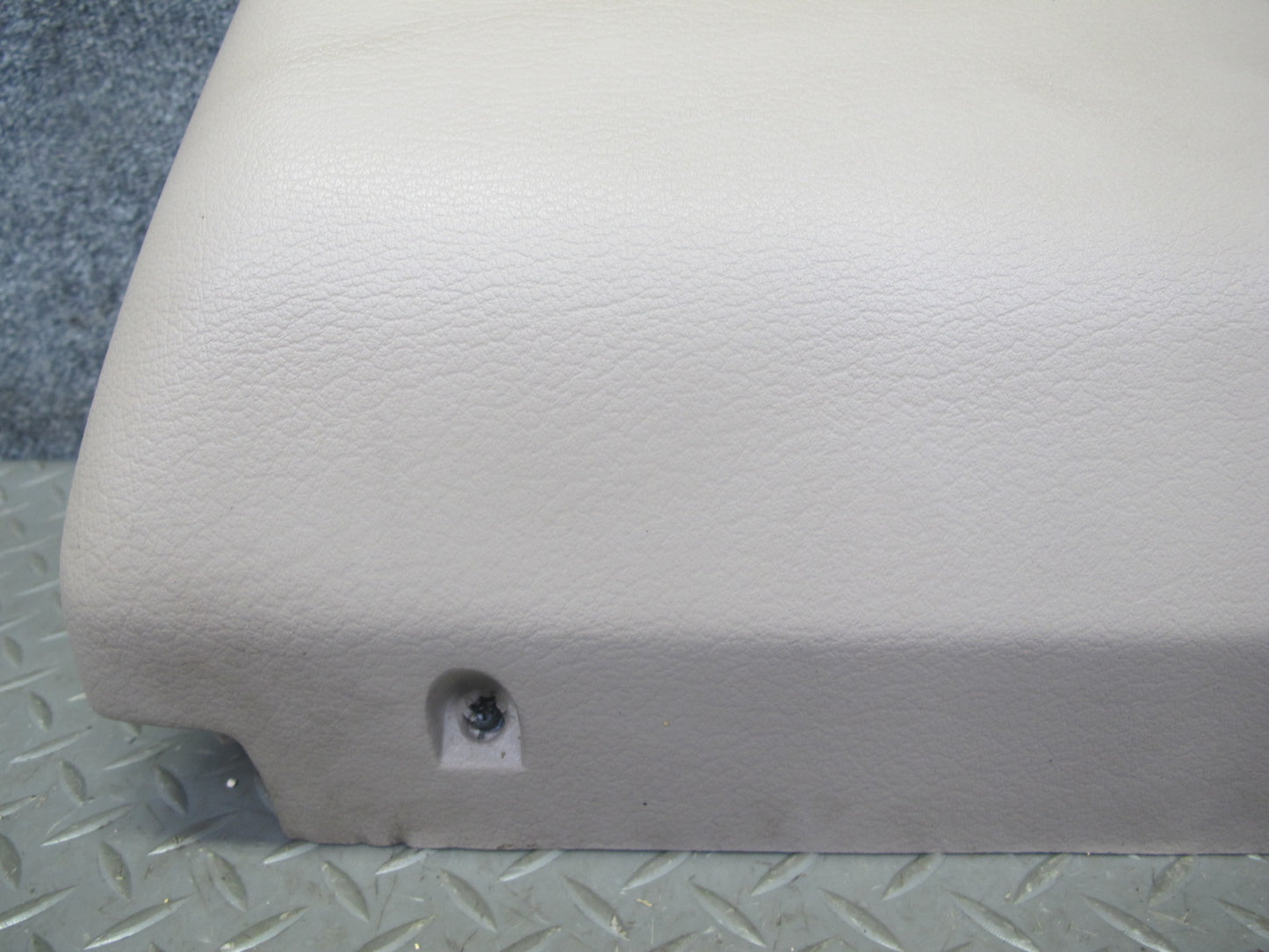 92-95 BMW E34 5-SERIES Front Dash Left Knee Trim Cover Panel Perchment OEM