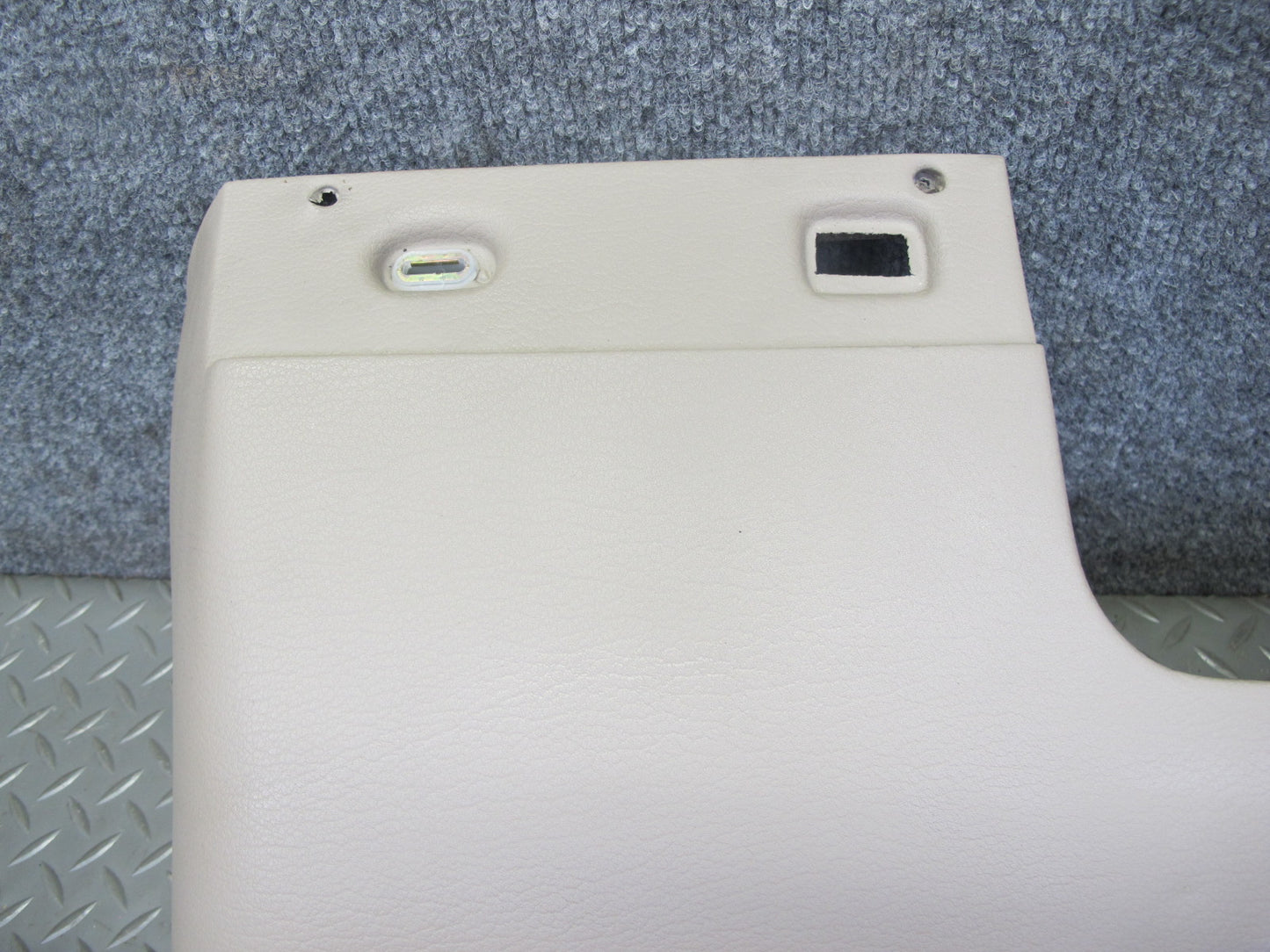 92-95 BMW E34 5-SERIES Front Dash Left Knee Trim Cover Panel Perchment OEM