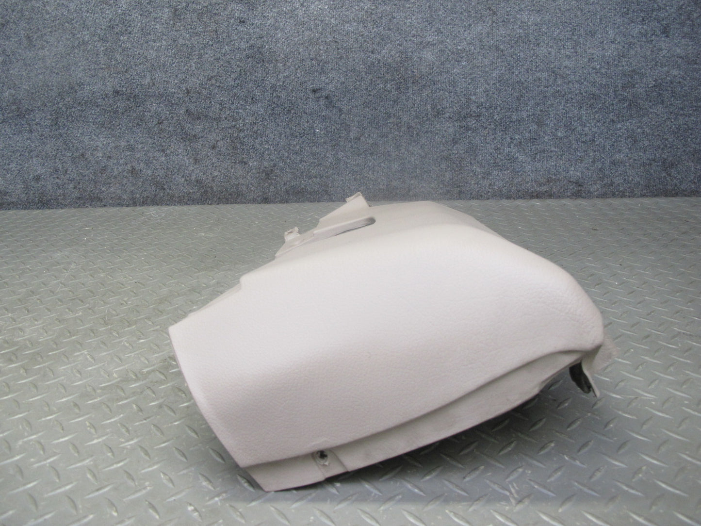 92-95 BMW E34 5-SERIES Front Dash Left Knee Trim Cover Panel Perchment OEM