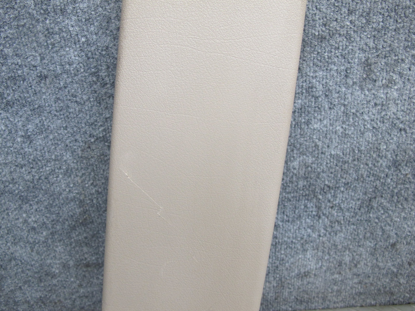 93-95 BMW E34 5-SERIES Set of 2 Left & Right Lower B-pillar Trim Cover OEM