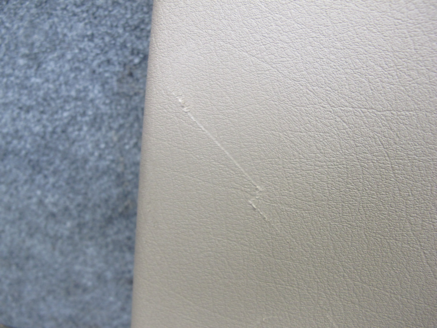 93-95 BMW E34 5-SERIES Set of 2 Left & Right Lower B-pillar Trim Cover OEM