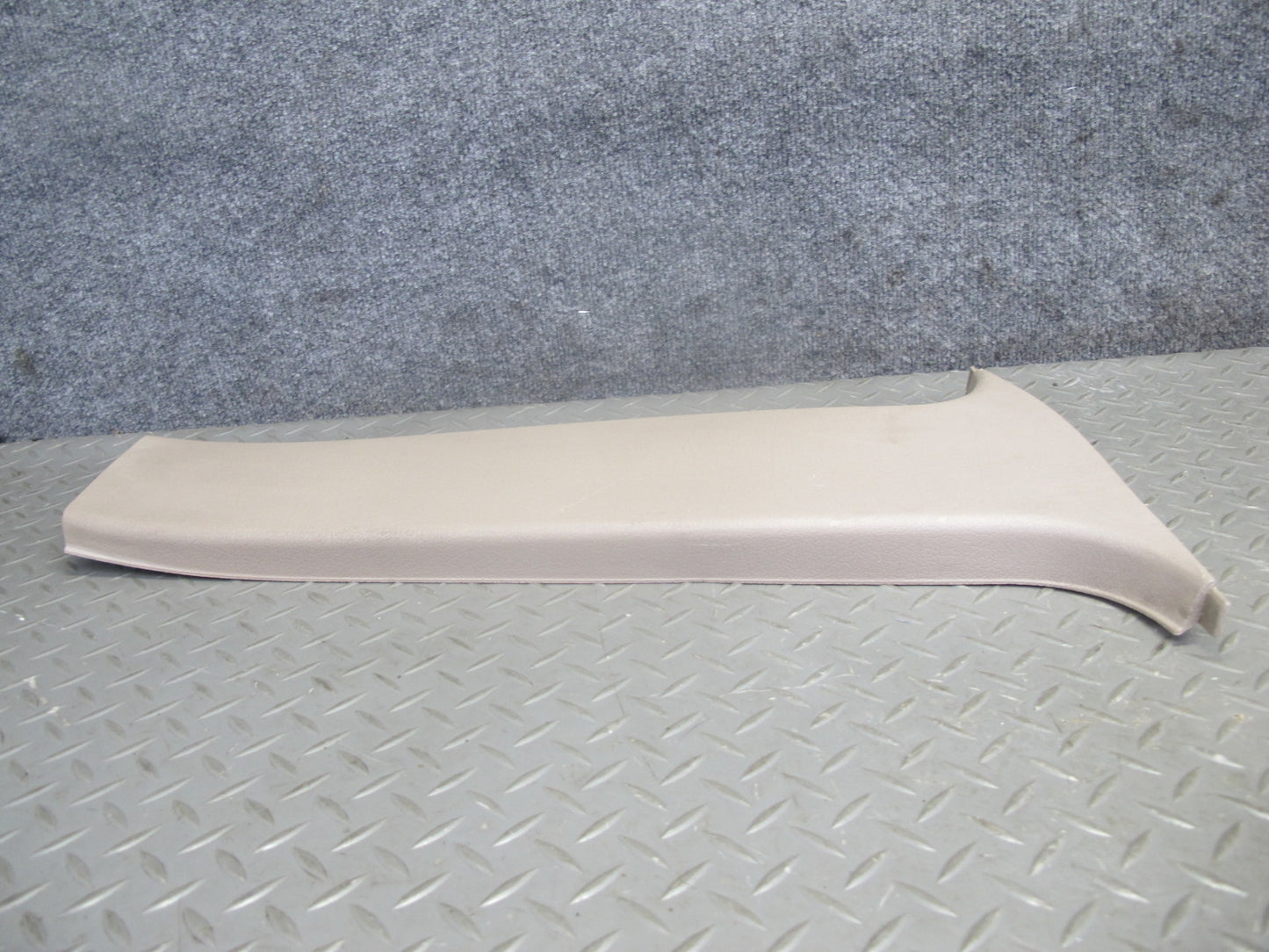 93-95 BMW E34 5-SERIES Set of 2 Left & Right Lower B-pillar Trim Cover OEM