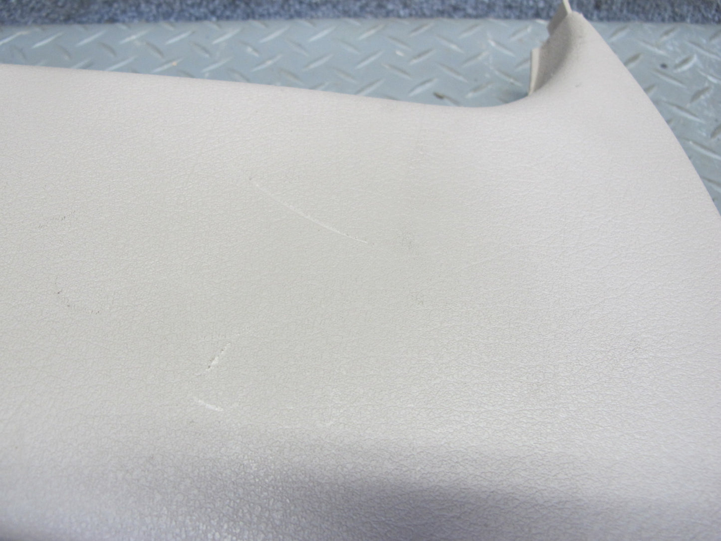 93-95 BMW E34 5-SERIES Set of 2 Left & Right Lower B-pillar Trim Cover OEM