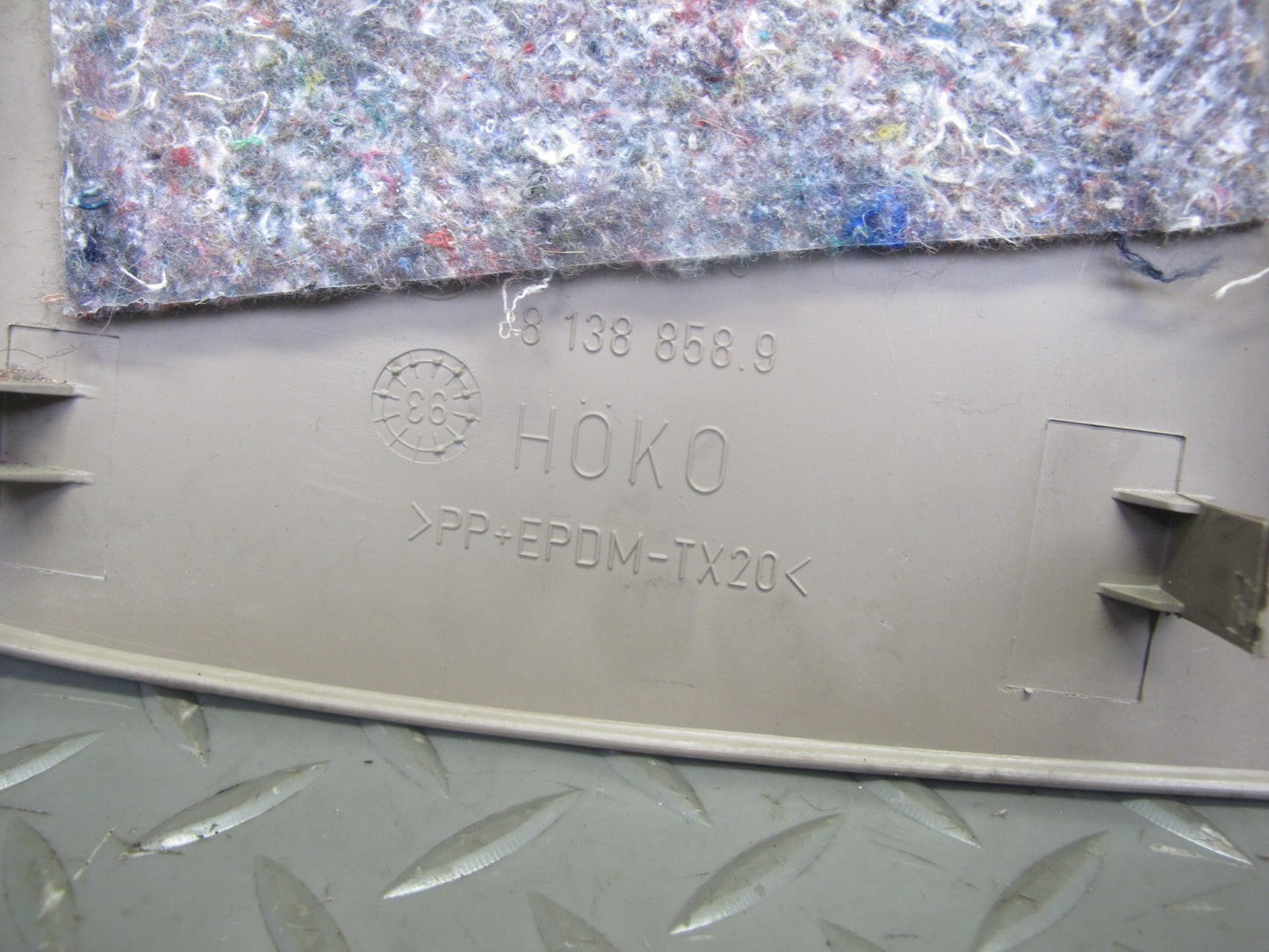 93-95 BMW E34 5-SERIES Set of 2 Left & Right Lower B-pillar Trim Cover OEM