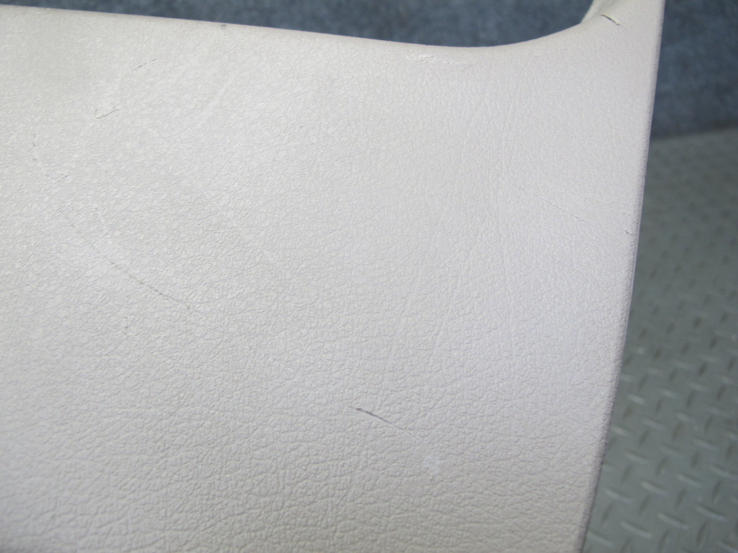 93-95 BMW E34 5-SERIES Set of 2 Left & Right Lower B-pillar Trim Cover OEM