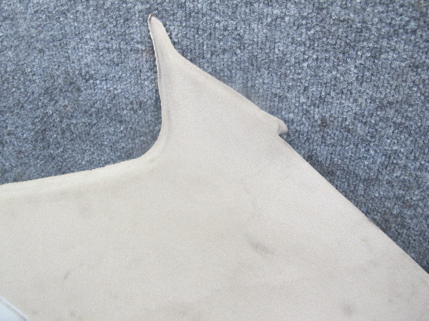 91-95 BMW E34 5-SERIES Sedan Rear Left & Right C-pillar Trim w Lights Set OEM