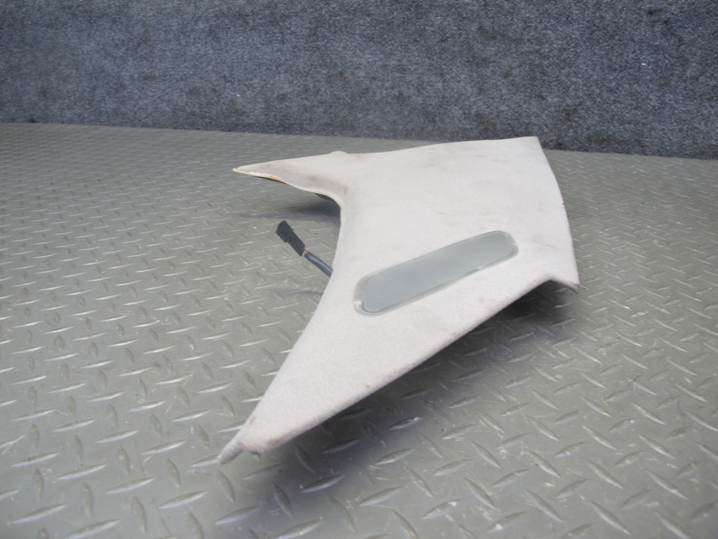 91-95 BMW E34 5-SERIES Sedan Rear Left & Right C-pillar Trim w Lights Set OEM