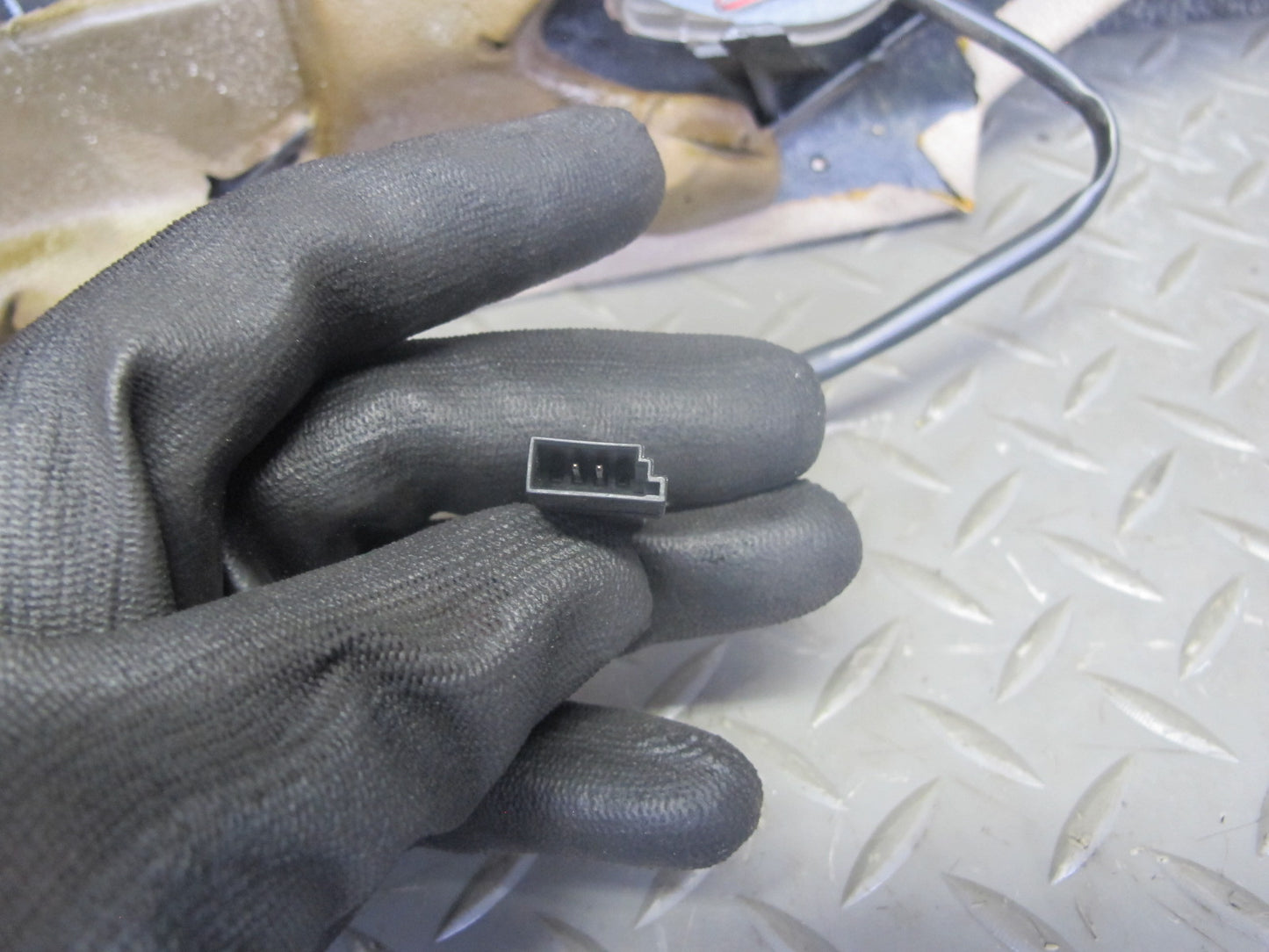 91-95 BMW E34 5-SERIES Sedan Rear Left & Right C-pillar Trim w Lights Set OEM