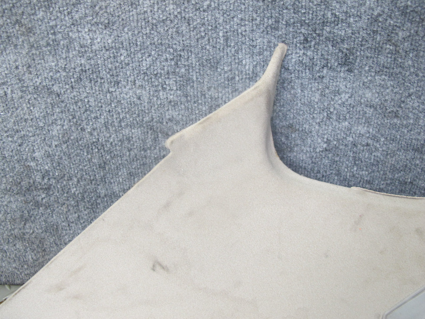 91-95 BMW E34 5-SERIES Sedan Rear Left & Right C-pillar Trim w Lights Set OEM