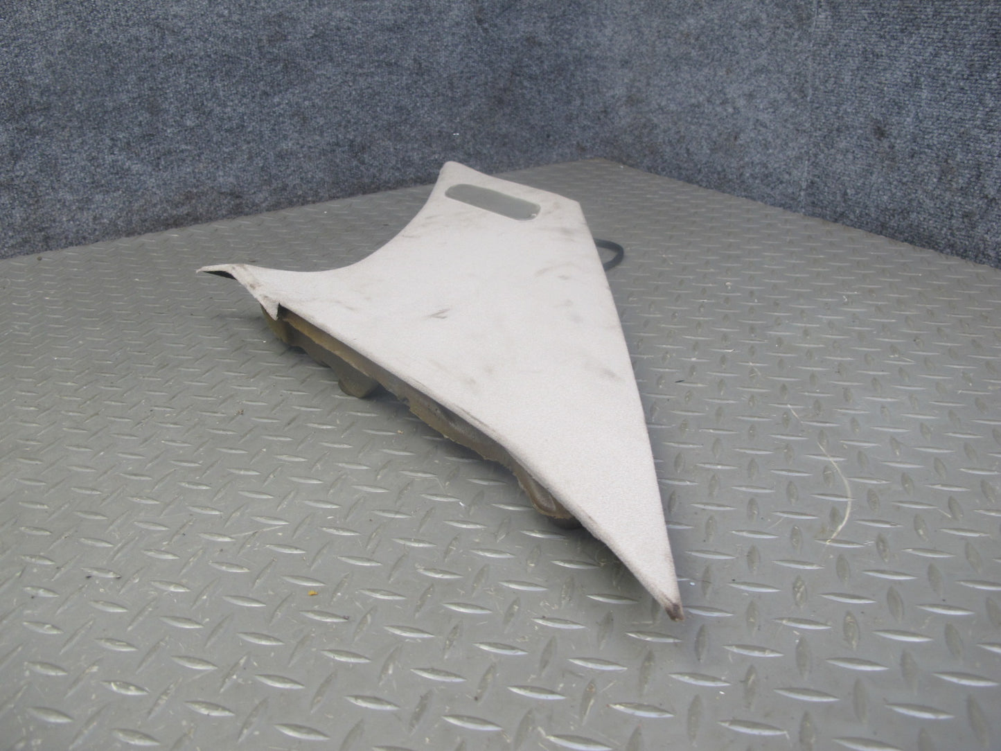 91-95 BMW E34 5-SERIES Sedan Rear Left & Right C-pillar Trim w Lights Set OEM