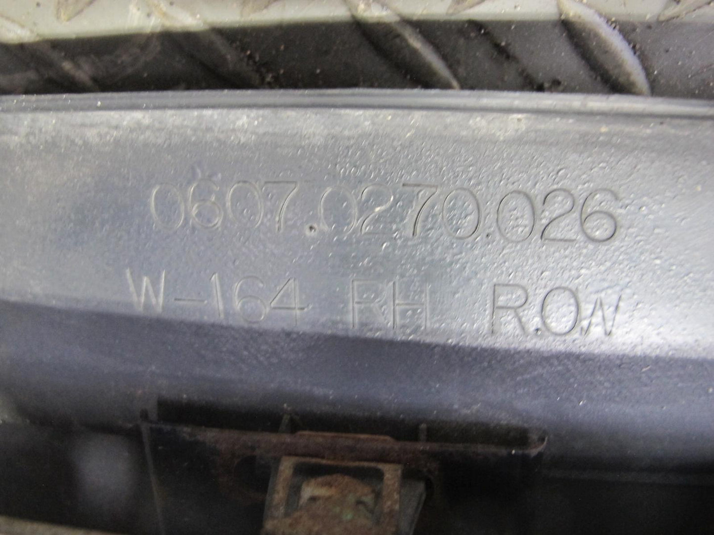 06-11 Mercedes W164 Ml-class Set of 2 Right & Left Running Board Step Panel OEM