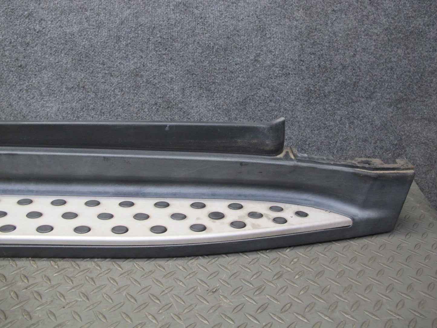 06-11 Mercedes W164 Ml-class Set of 2 Right & Left Running Board Step Panel OEM