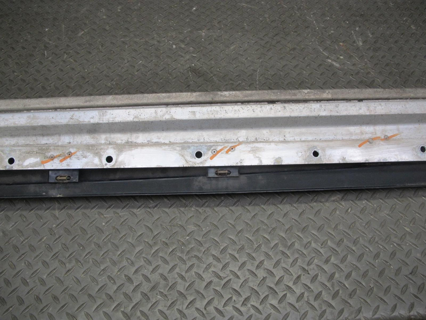 06-11 Mercedes W164 Ml-class Set of 2 Right & Left Running Board Step Panel OEM