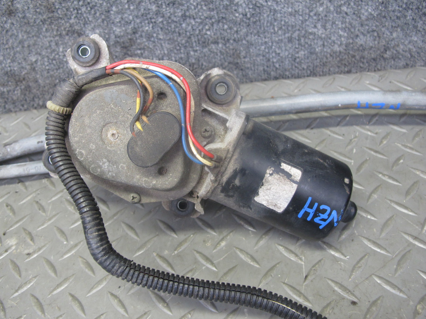 90-96 Nissan Z32 300ZX 2+0 Windshield Wiper Transmission Linkage w Motor OEM