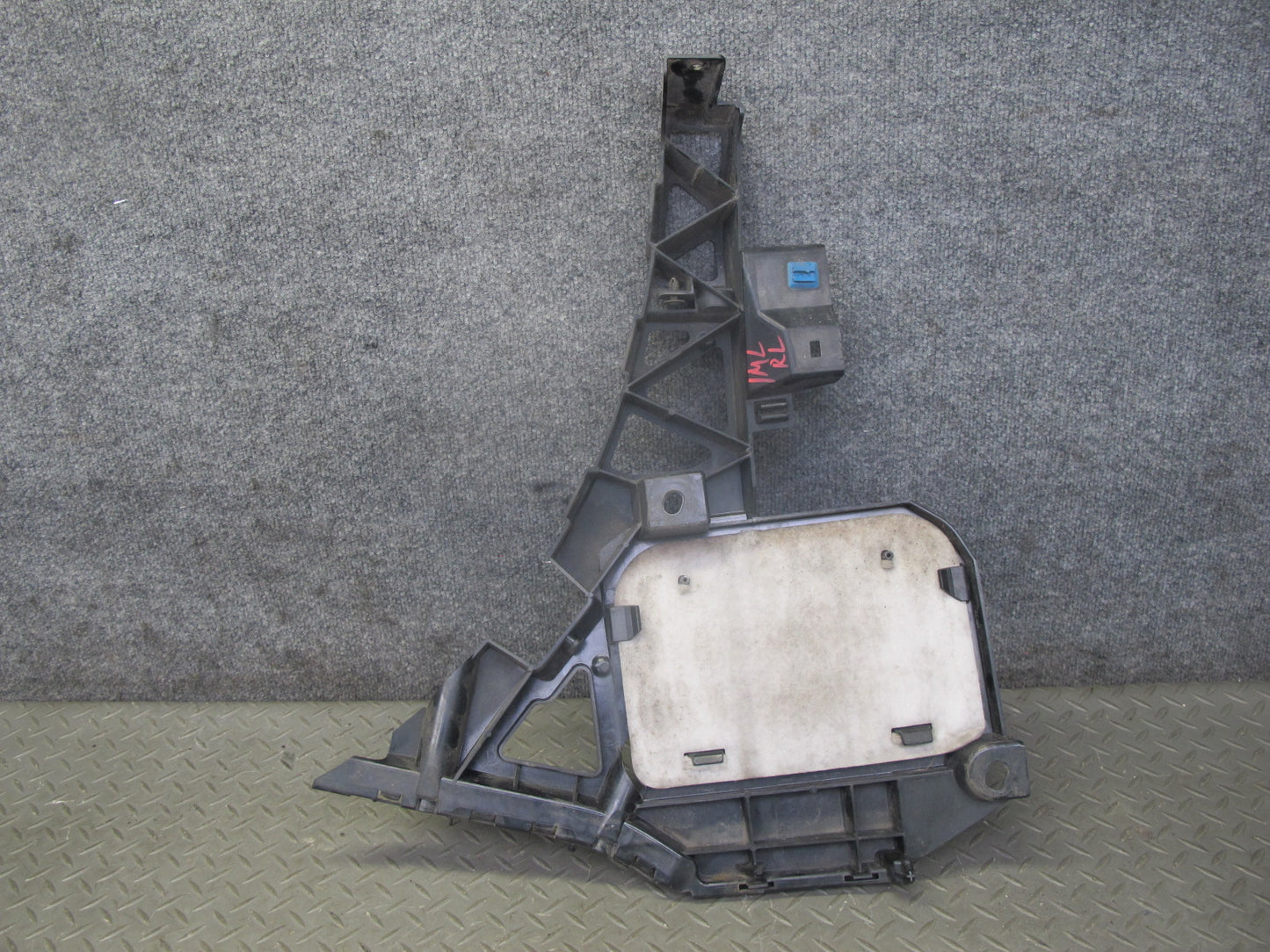 12-15 Mercedes W166 Ml-class Set of 5 Rear Bumper Mount Support Bracket OEM
