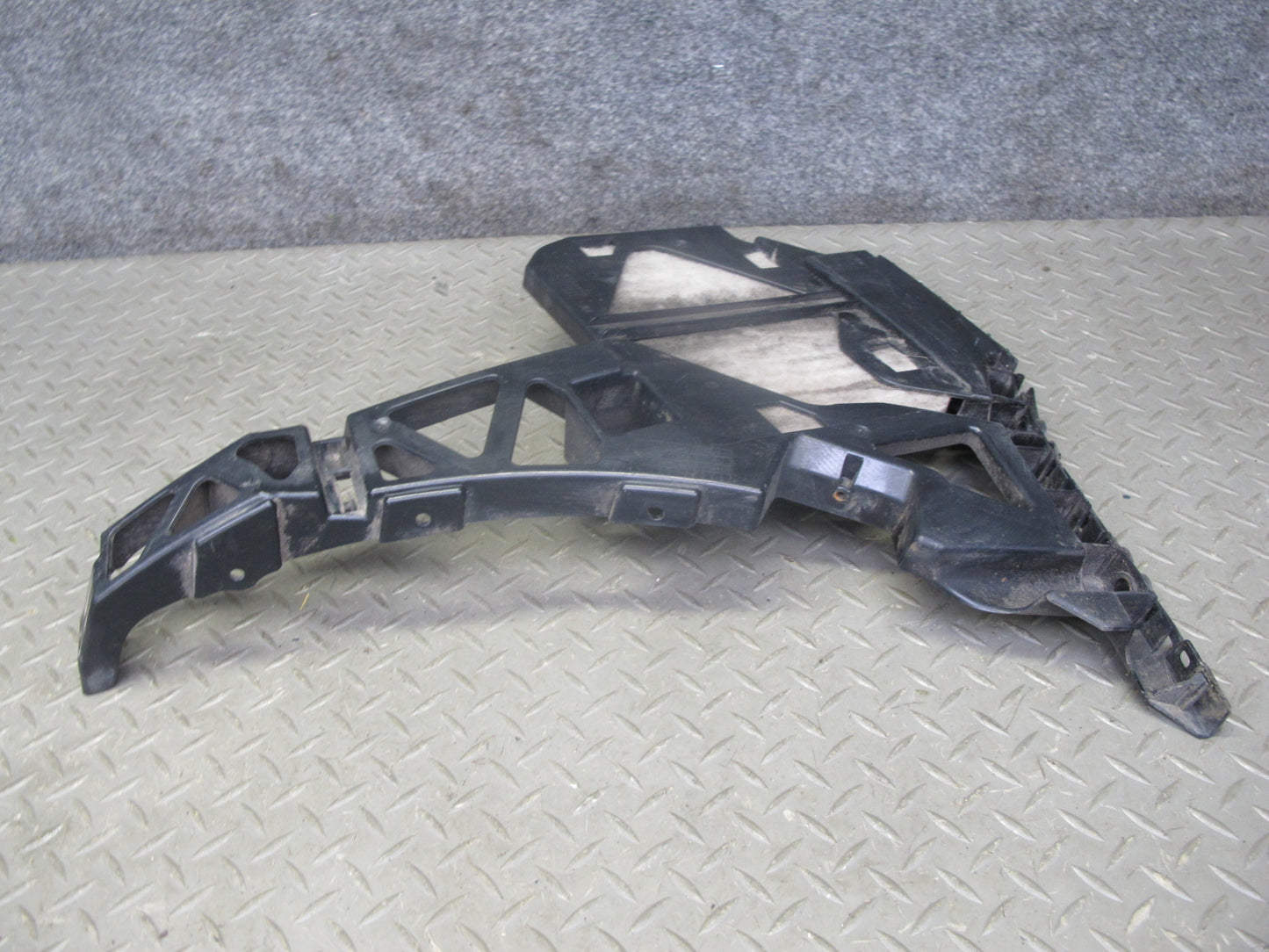 12-15 Mercedes W166 Ml-class Set of 5 Rear Bumper Mount Support Bracket OEM