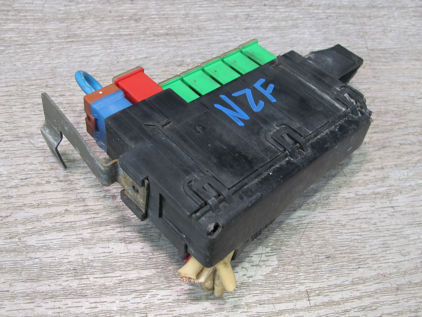 90-96 Nissan Z32 300ZX Engine Bay Fuse Relay Box OEM