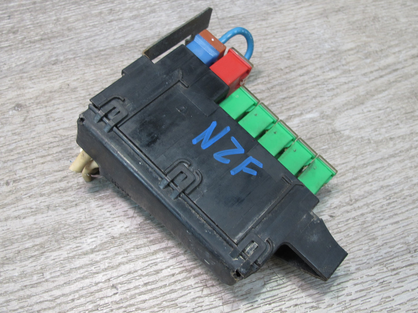 90-96 Nissan Z32 300ZX Engine Bay Fuse Relay Box OEM