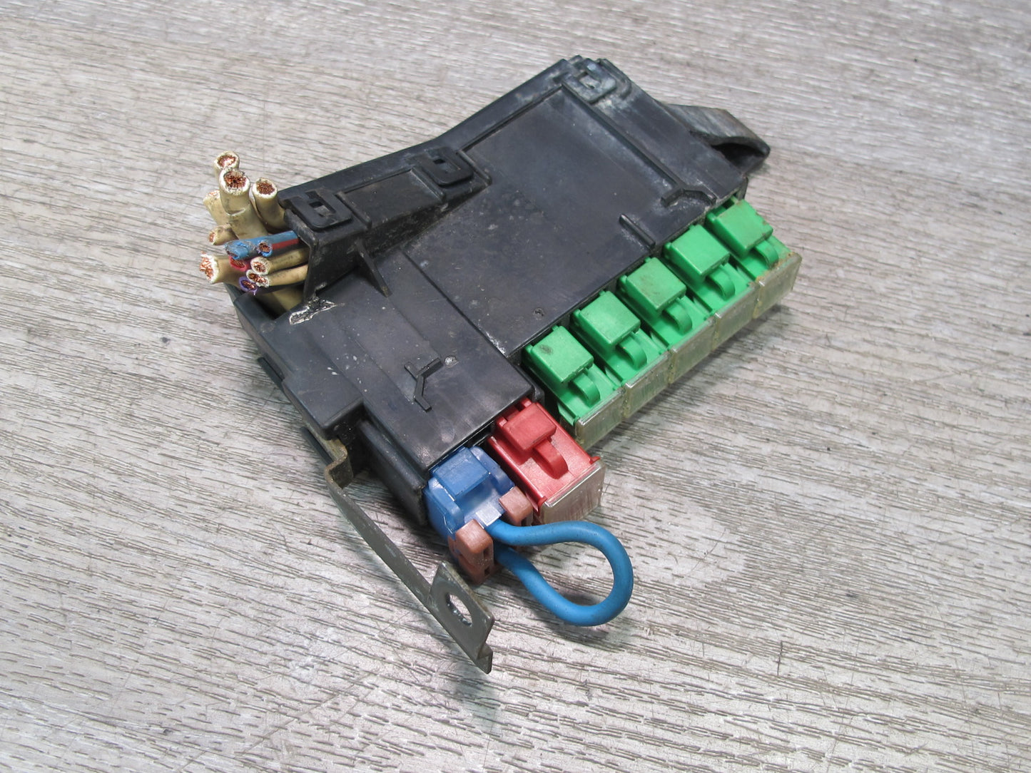 90-96 Nissan Z32 300ZX Engine Bay Fuse Relay Box OEM