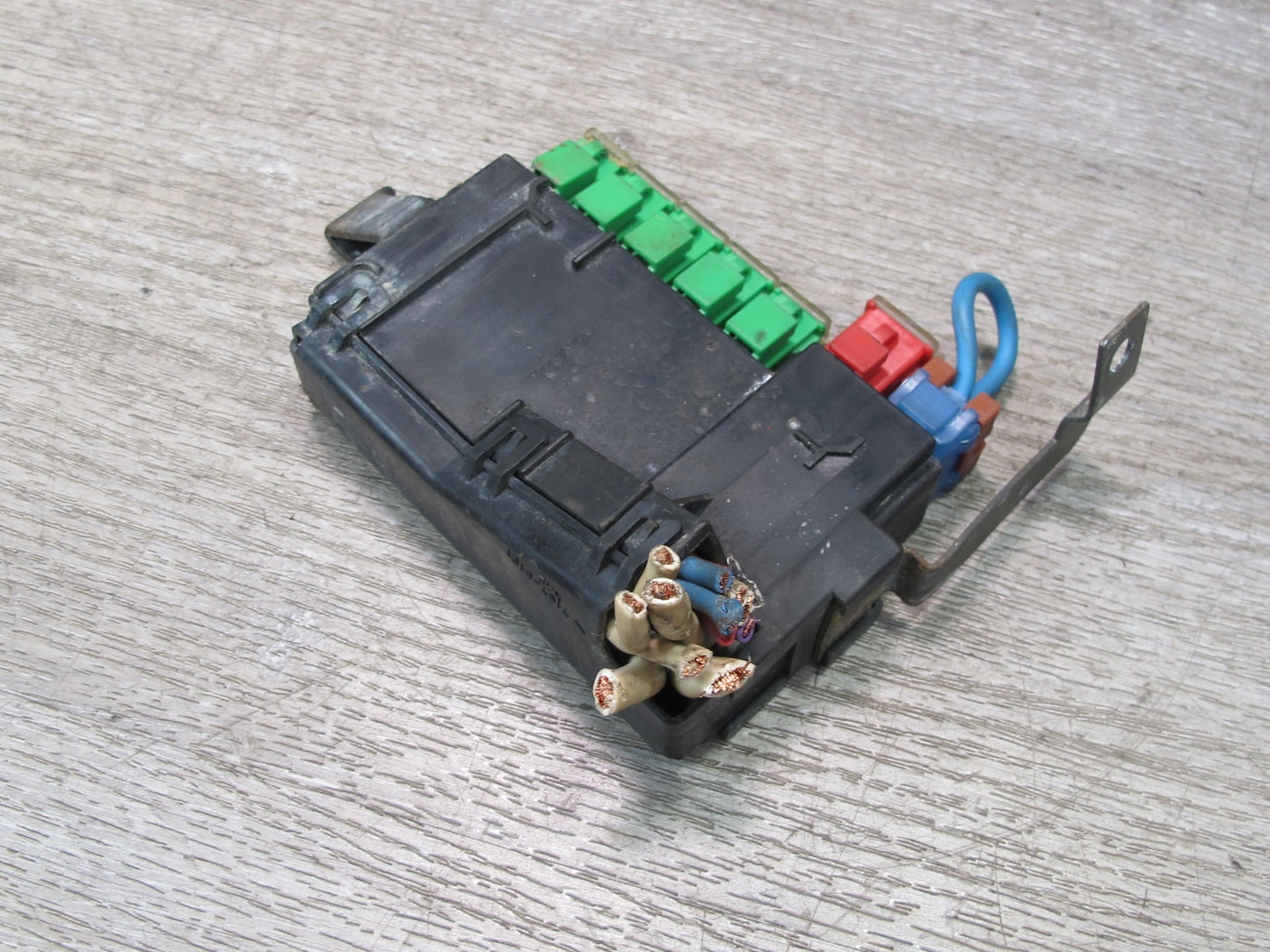 90-96 Nissan Z32 300ZX Engine Bay Fuse Relay Box OEM