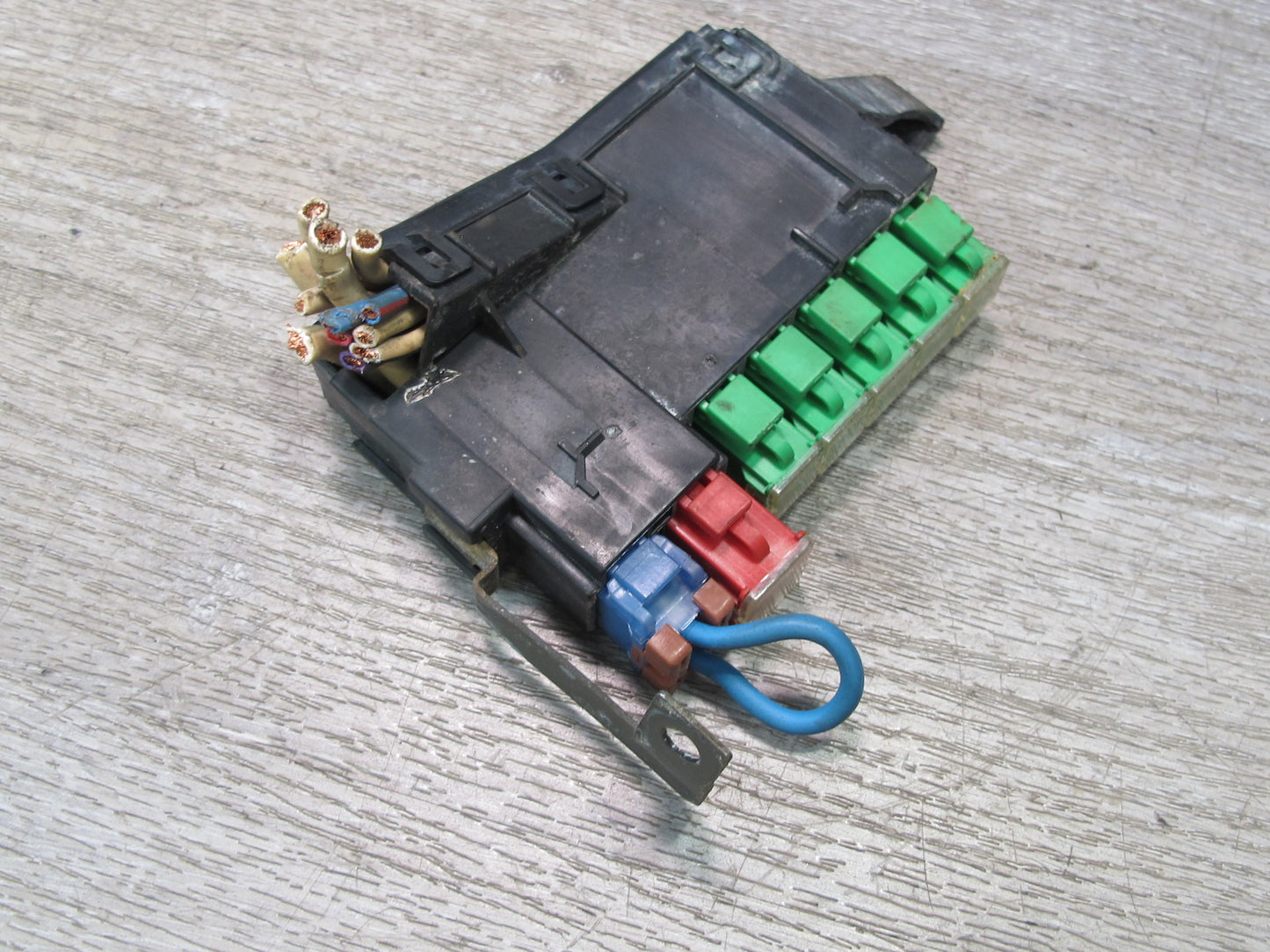 90-96 Nissan Z32 300ZX Engine Bay Fuse Relay Box OEM