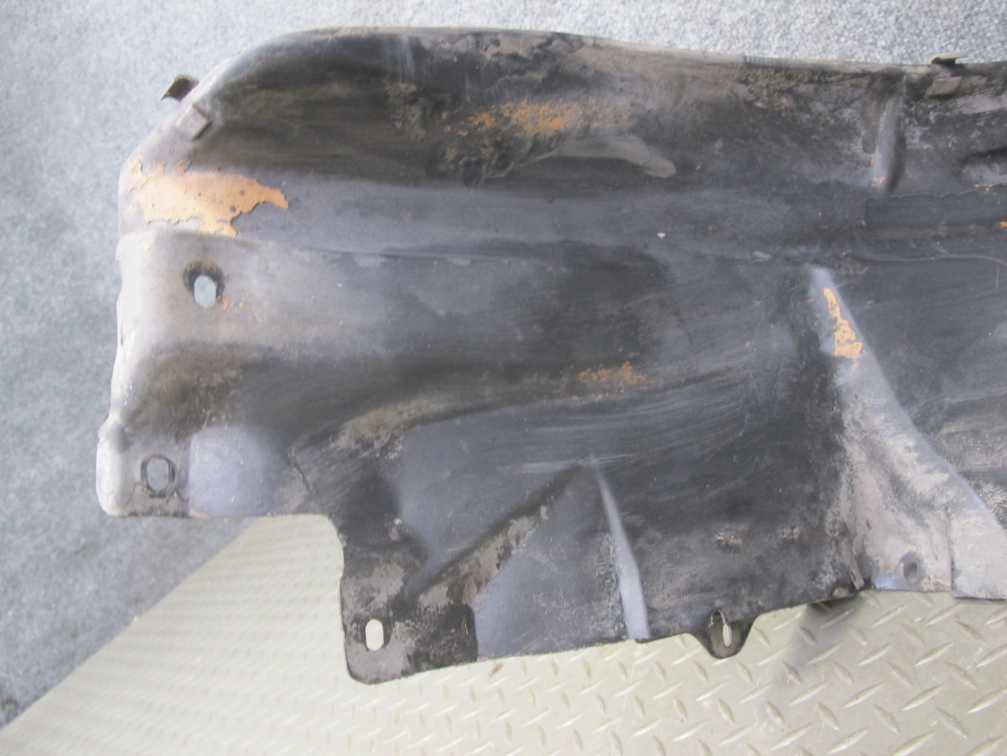 86-91 Mazda RX7 FC3S Coupe Front Right Wheel Arch Splash Shield OEM