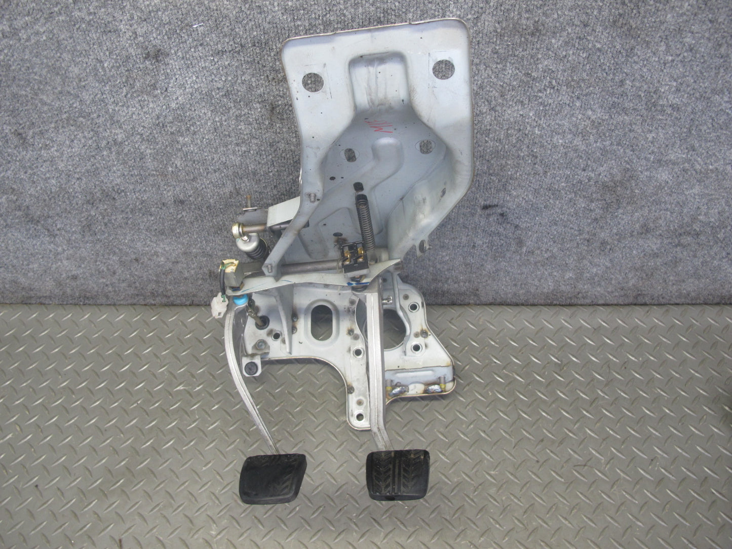 86-88 Mazda RX7 FC3S M/T Gas Accelerator Brake Clutch Pedal Cylinder Set OEM