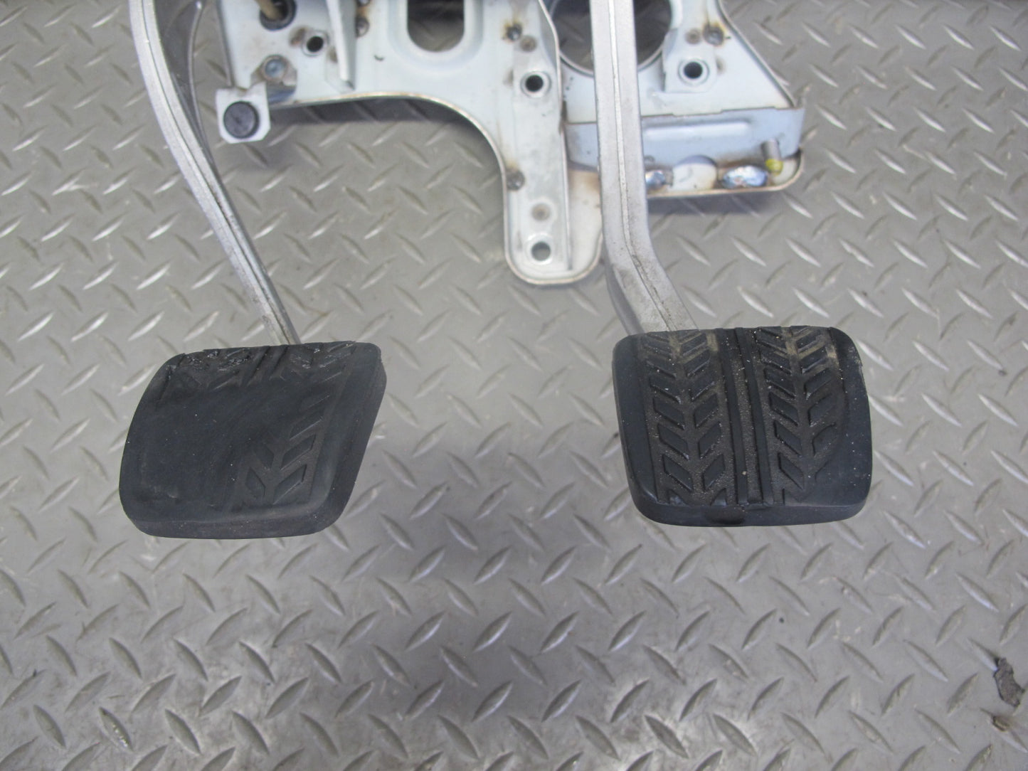 86-88 Mazda RX7 FC3S M/T Gas Accelerator Brake Clutch Pedal Cylinder Set OEM