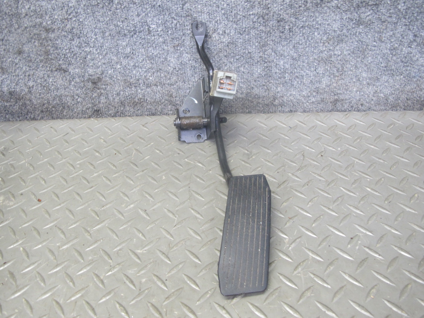 86-88 Mazda RX7 FC3S M/T Gas Accelerator Brake Clutch Pedal Cylinder Set OEM