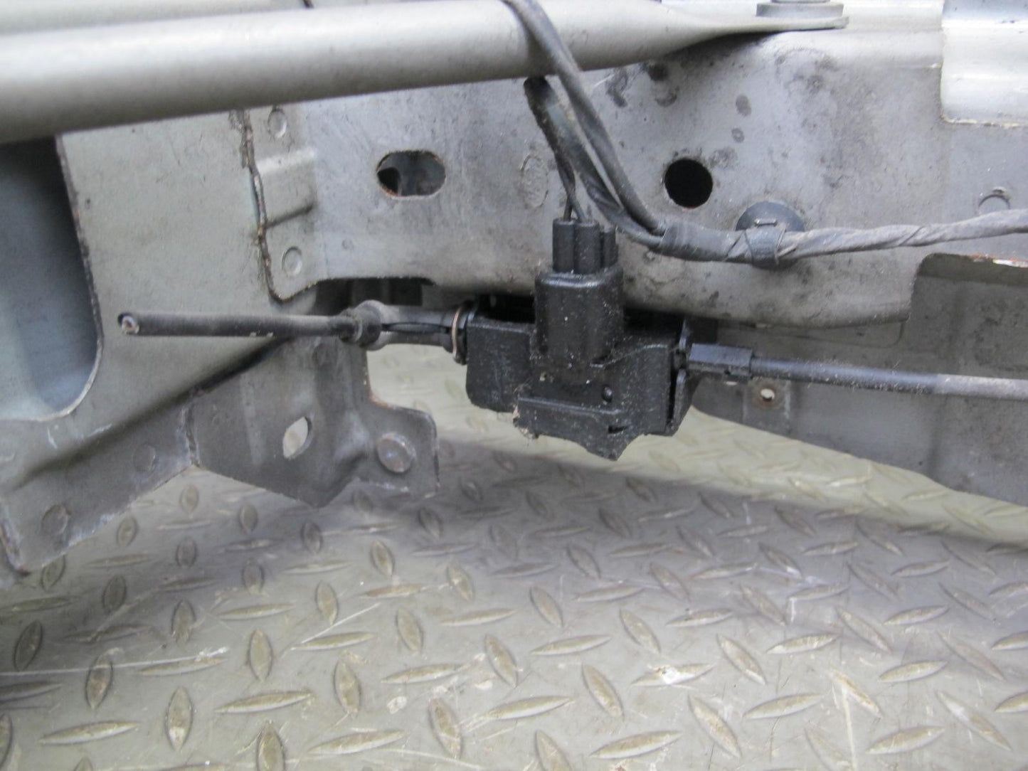 2012-2019 Range Rover Evoque L538 Radiator Upper Core Support Tie Bar