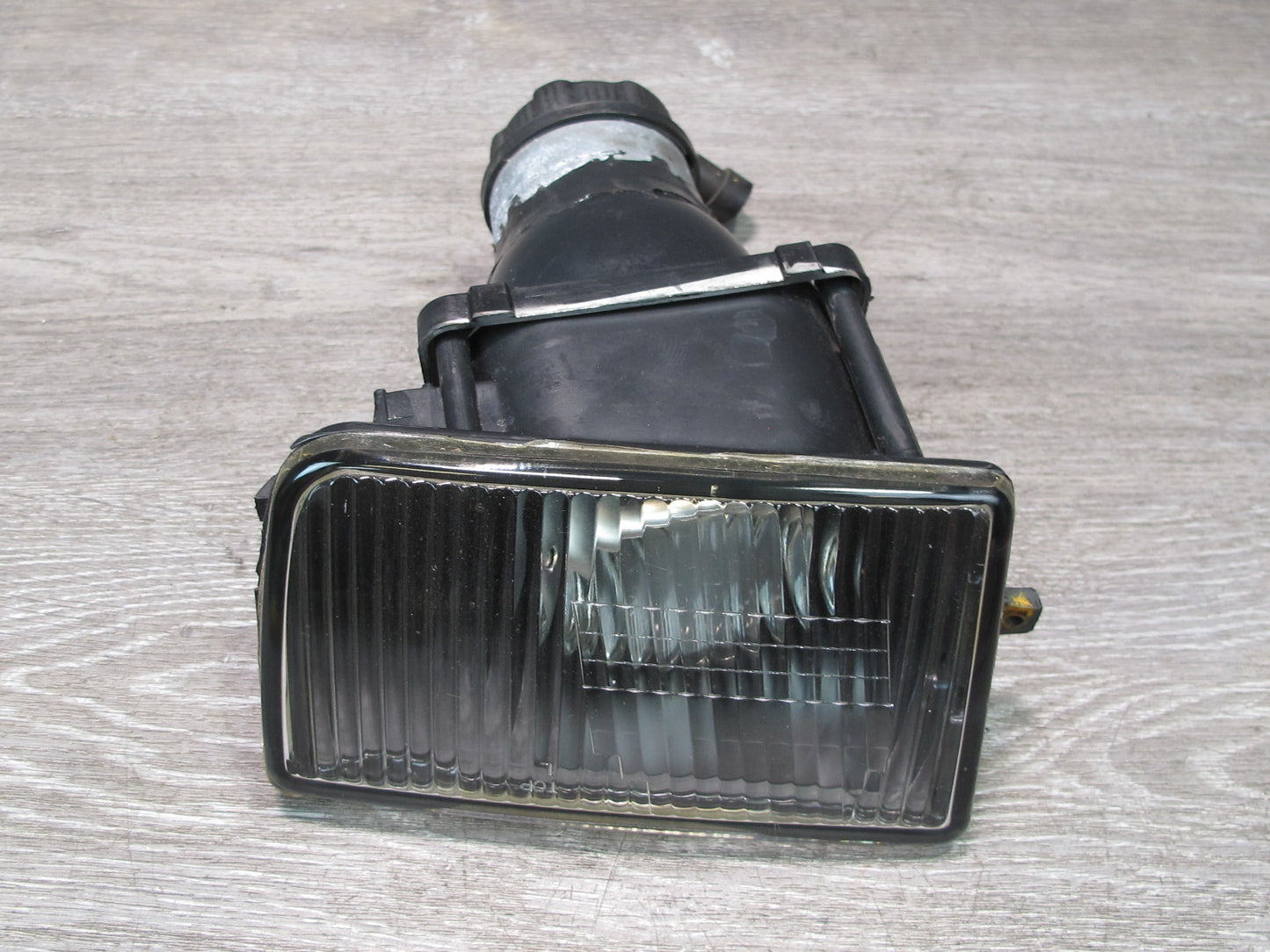 91-95 BMW E34 5-SERIES Front Left Fog Light Lamp 1384231 OEM