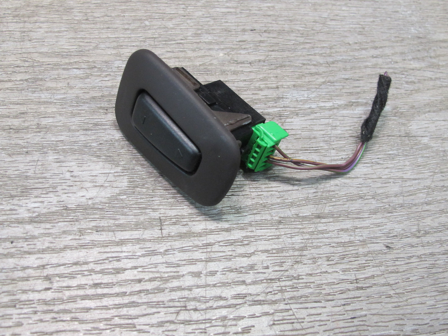 2013-2017 Land Range Rover L405 Front Right Seat Recline Button Switch