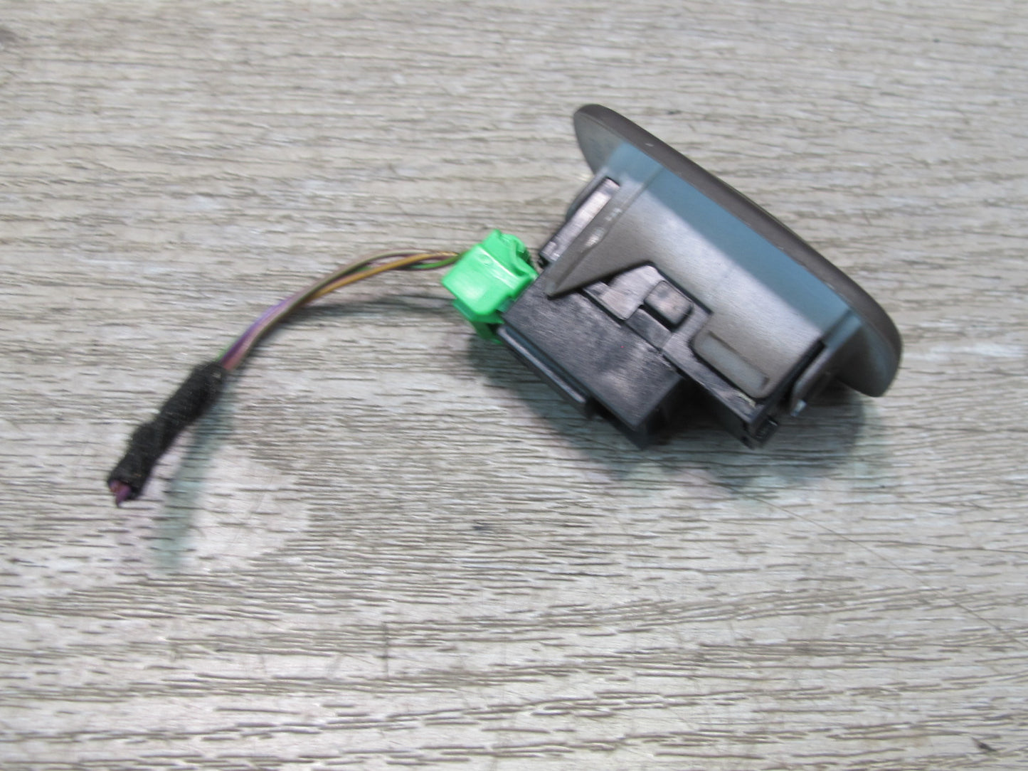 2013-2017 Land Range Rover L405 Front Right Seat Recline Button Switch