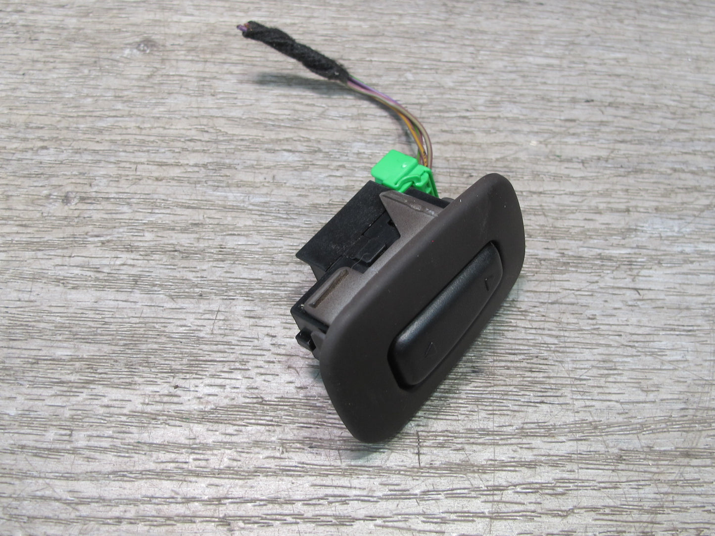 2013-2017 Land Range Rover L405 Front Right Seat Recline Button Switch