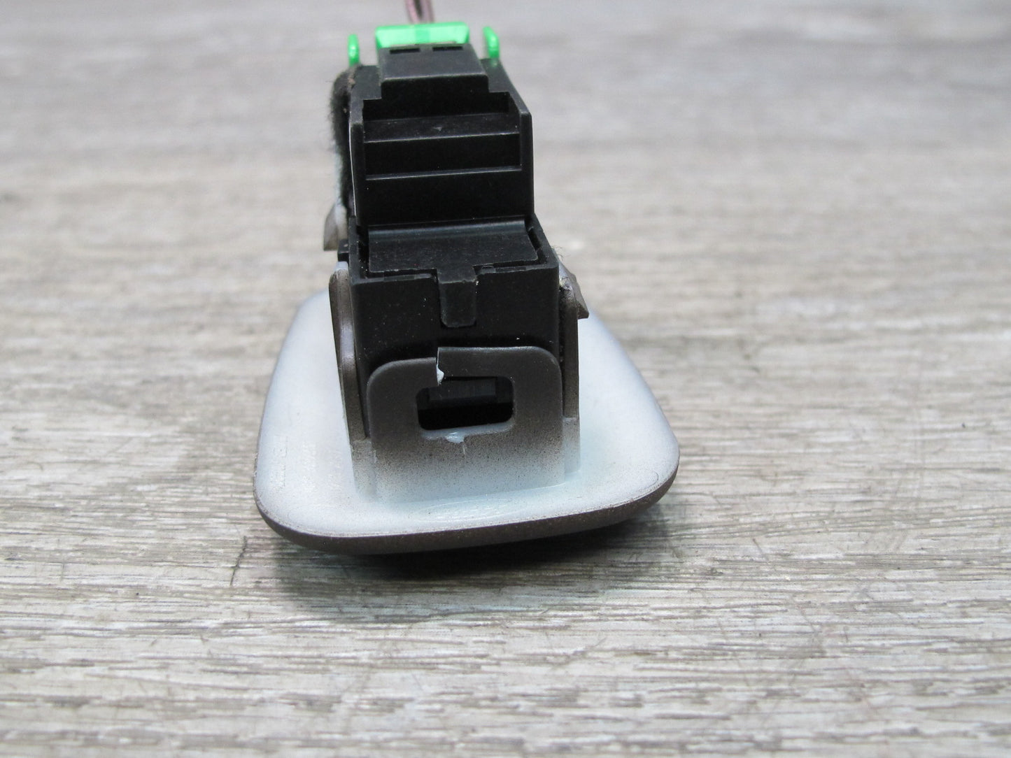 2013-2017 Land Range Rover L405 Front Right Seat Recline Button Switch