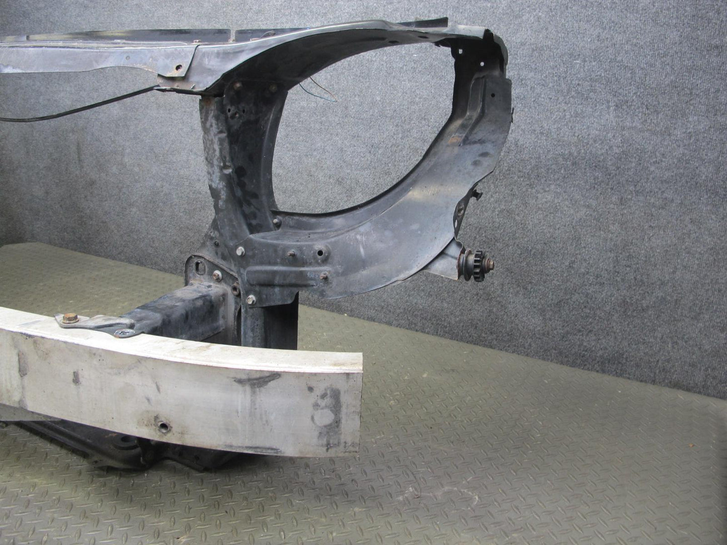 06-11 Mercedes W164 Ml-class Radiator Core Support Reinforcement Bar OEM