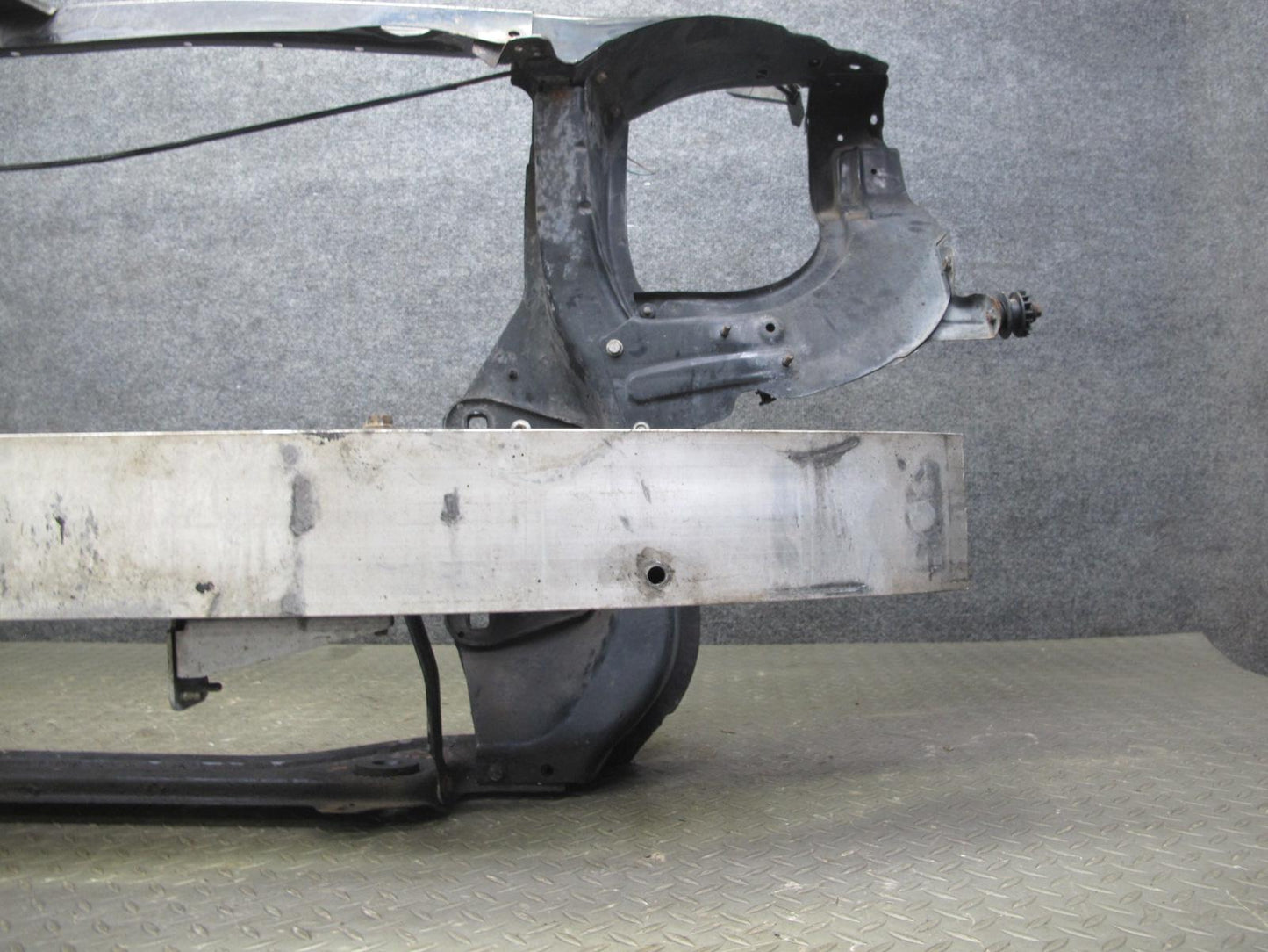 06-11 Mercedes W164 Ml-class Radiator Core Support Reinforcement Bar OEM