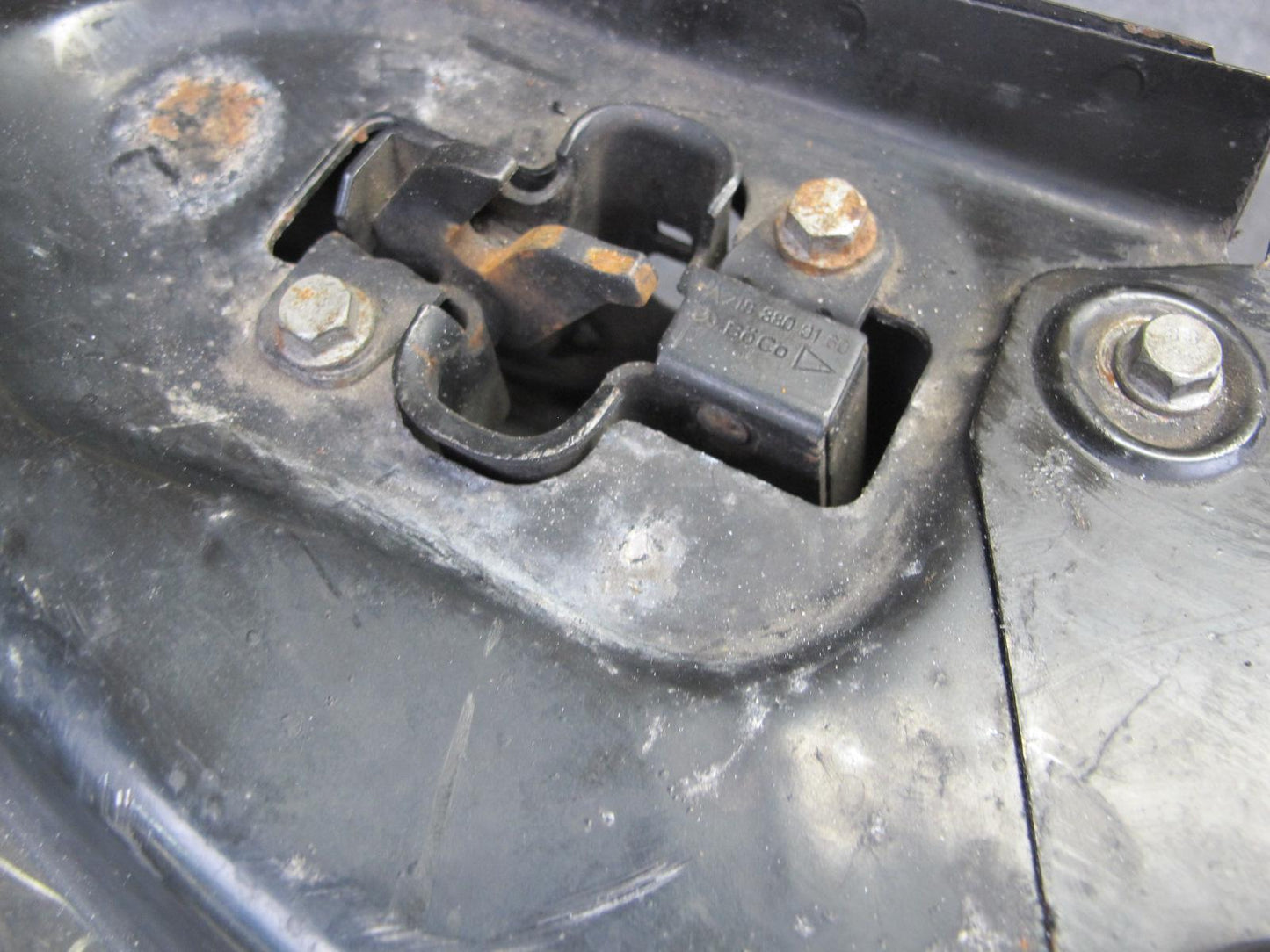 06-11 Mercedes W164 Ml-class Radiator Core Support Reinforcement Bar OEM
