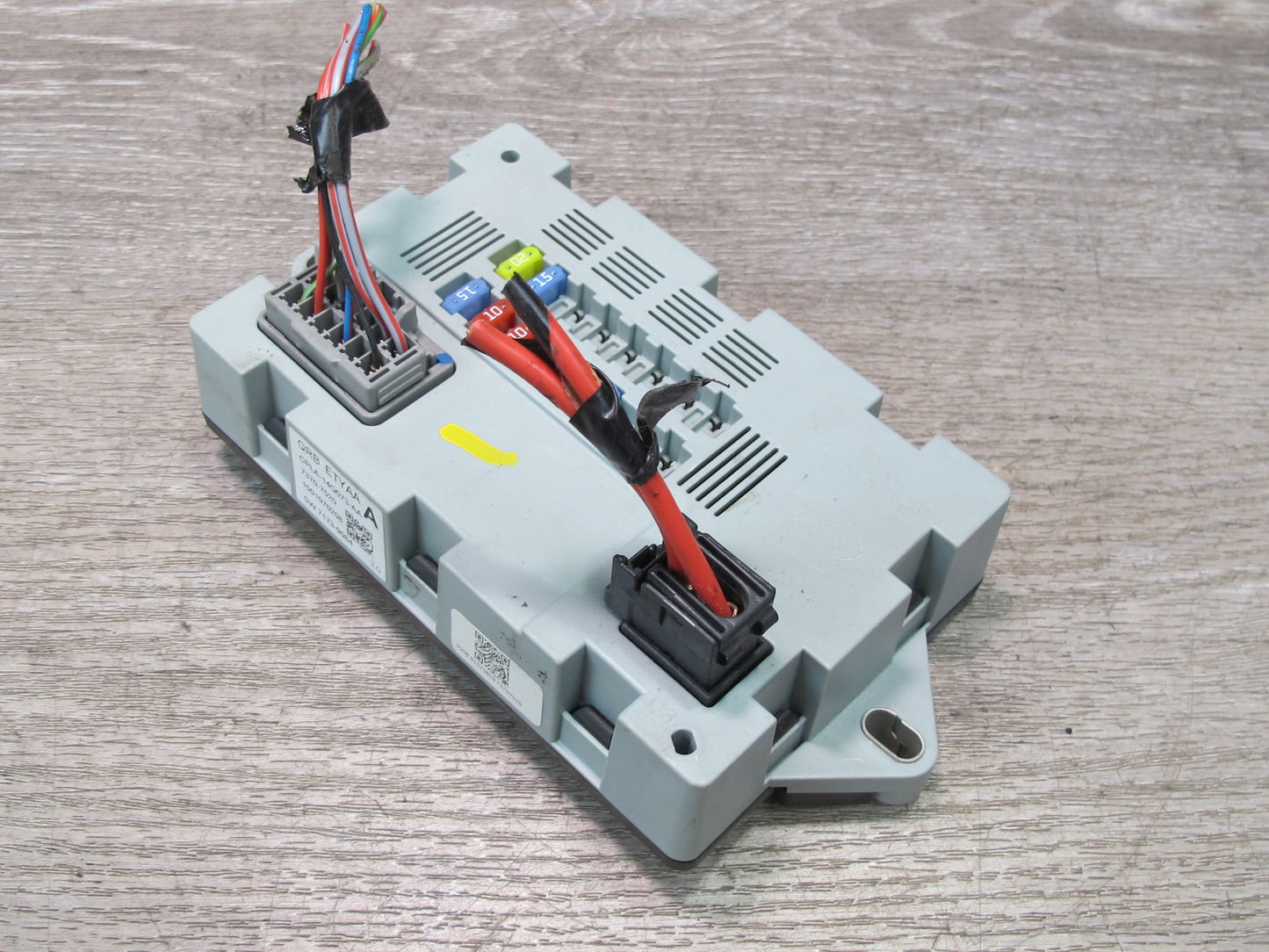 2014-2016 Land Range Rover L405 Rear Trunk Fuse Relay Box Module CPLA-14Q073-AA