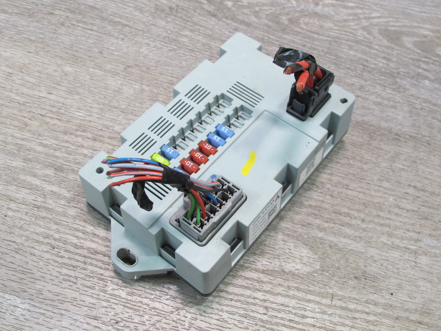 2014-2016 Land Range Rover L405 Rear Trunk Fuse Relay Box Module CPLA-14Q073-AA