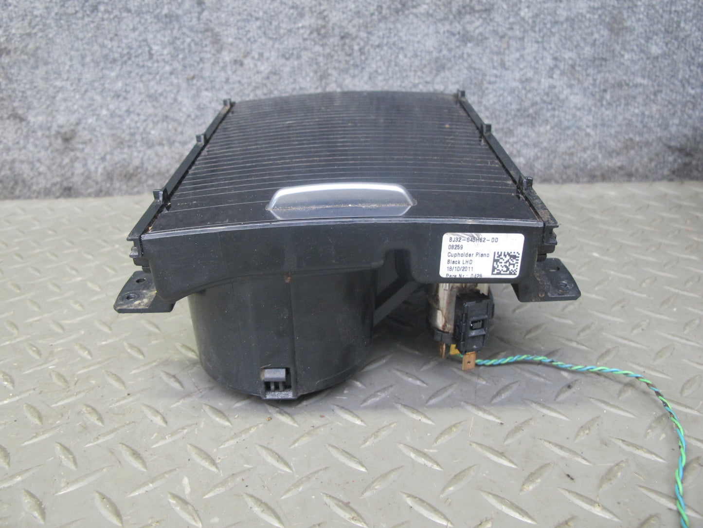 2012-2019 Range Rover Evoque L538 Center Console CUP Holder Storage