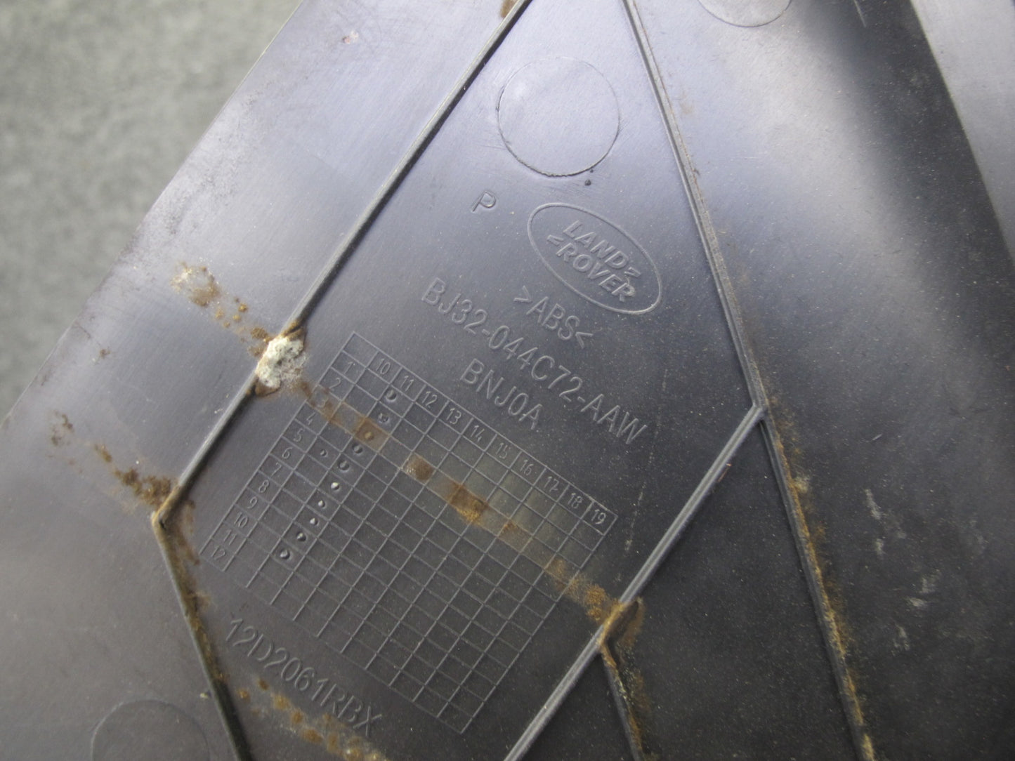 2012-2019 Range Rover Evoque L538 Center Console Left & Right Trim Panel Set