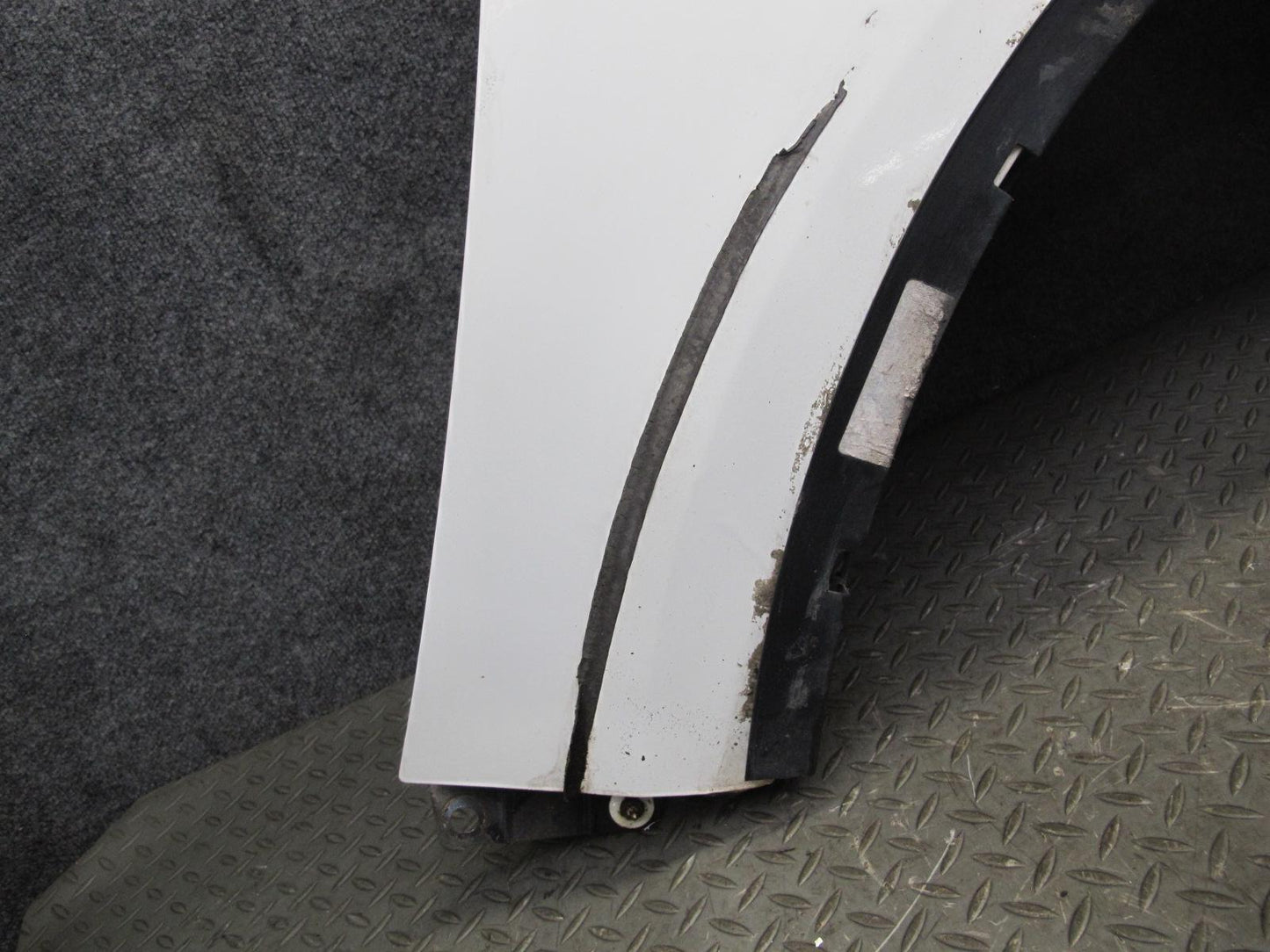 07-11 Mercedes W164 ML63 AMG Front Right Fender Shell Panel Cover White OEM