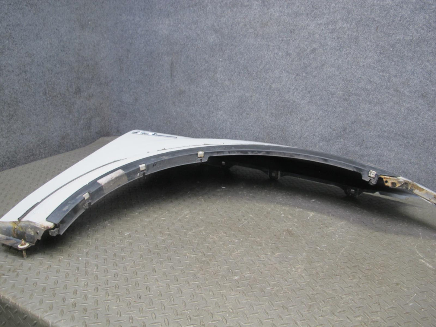 07-11 Mercedes W164 ML63 AMG Front Right Fender Shell Panel Cover White OEM