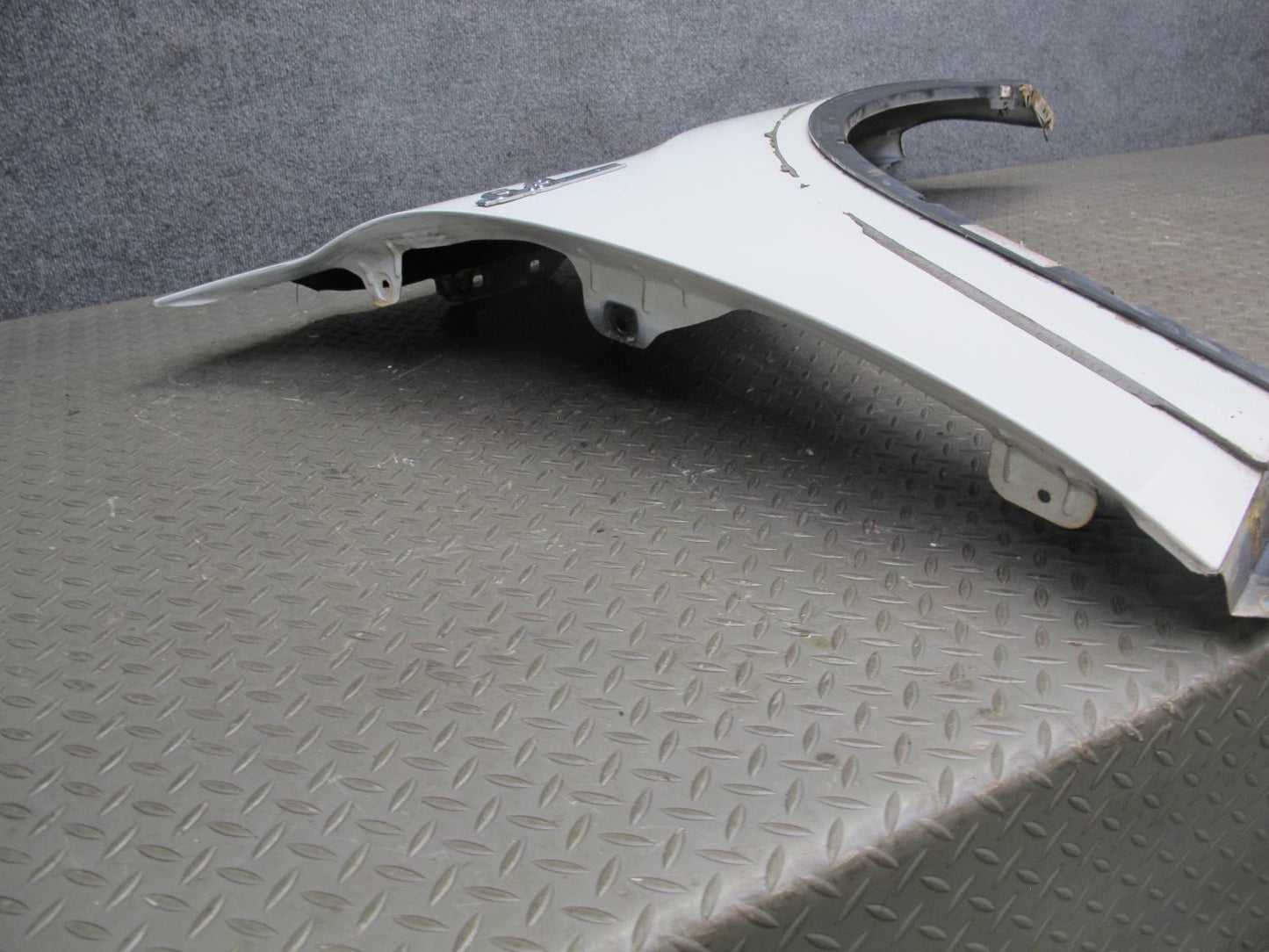 07-11 Mercedes W164 ML63 AMG Front Right Fender Shell Panel Cover White OEM
