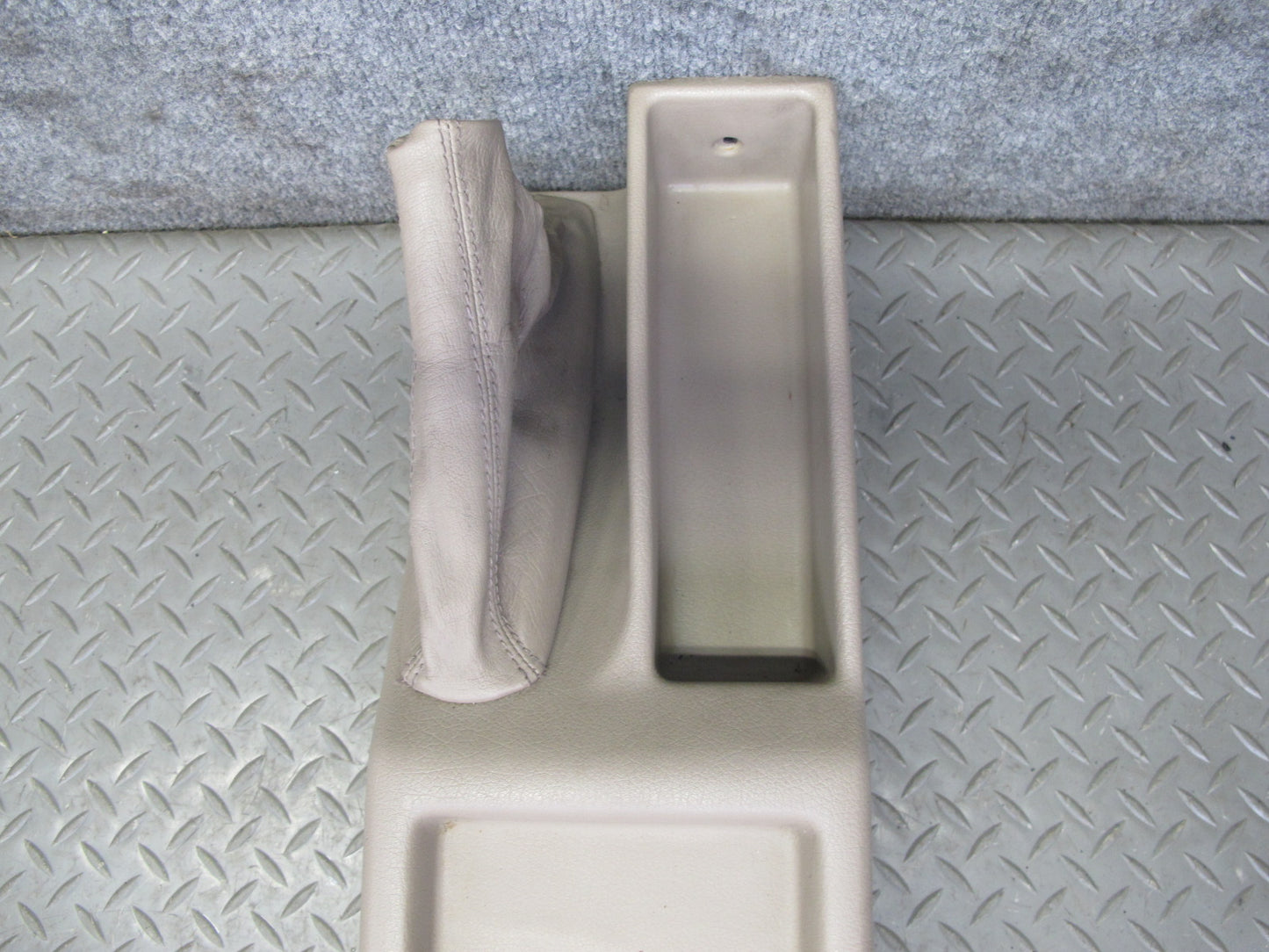 92-95 BMW E34 5-SERIES Center Console Trim Panel w Air Vent & Brake Boot OEM