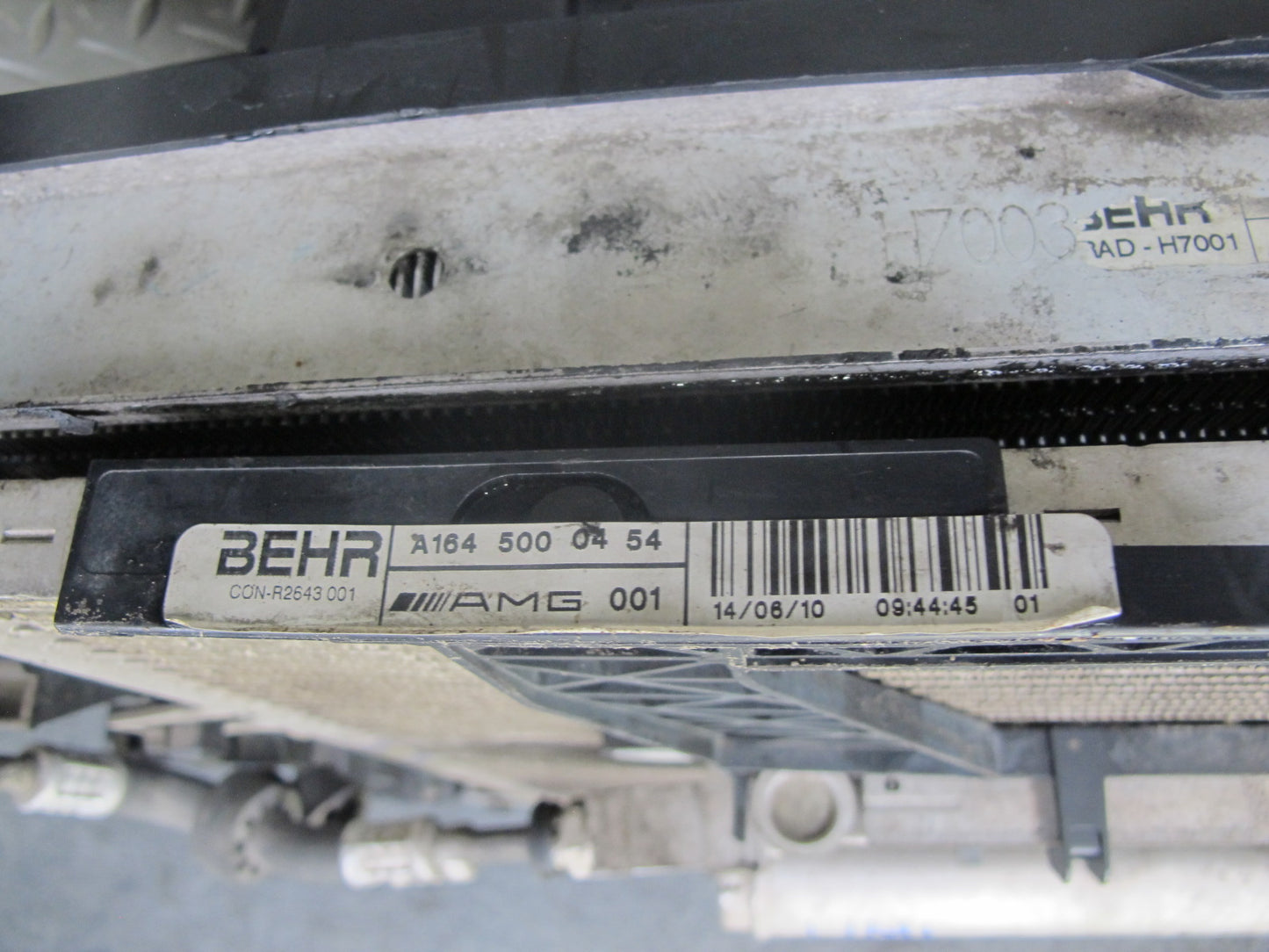 07-11 Mercedes W164 ML63 AMG Engine Cooling Radiator Condenser w Fan Shroud OEM