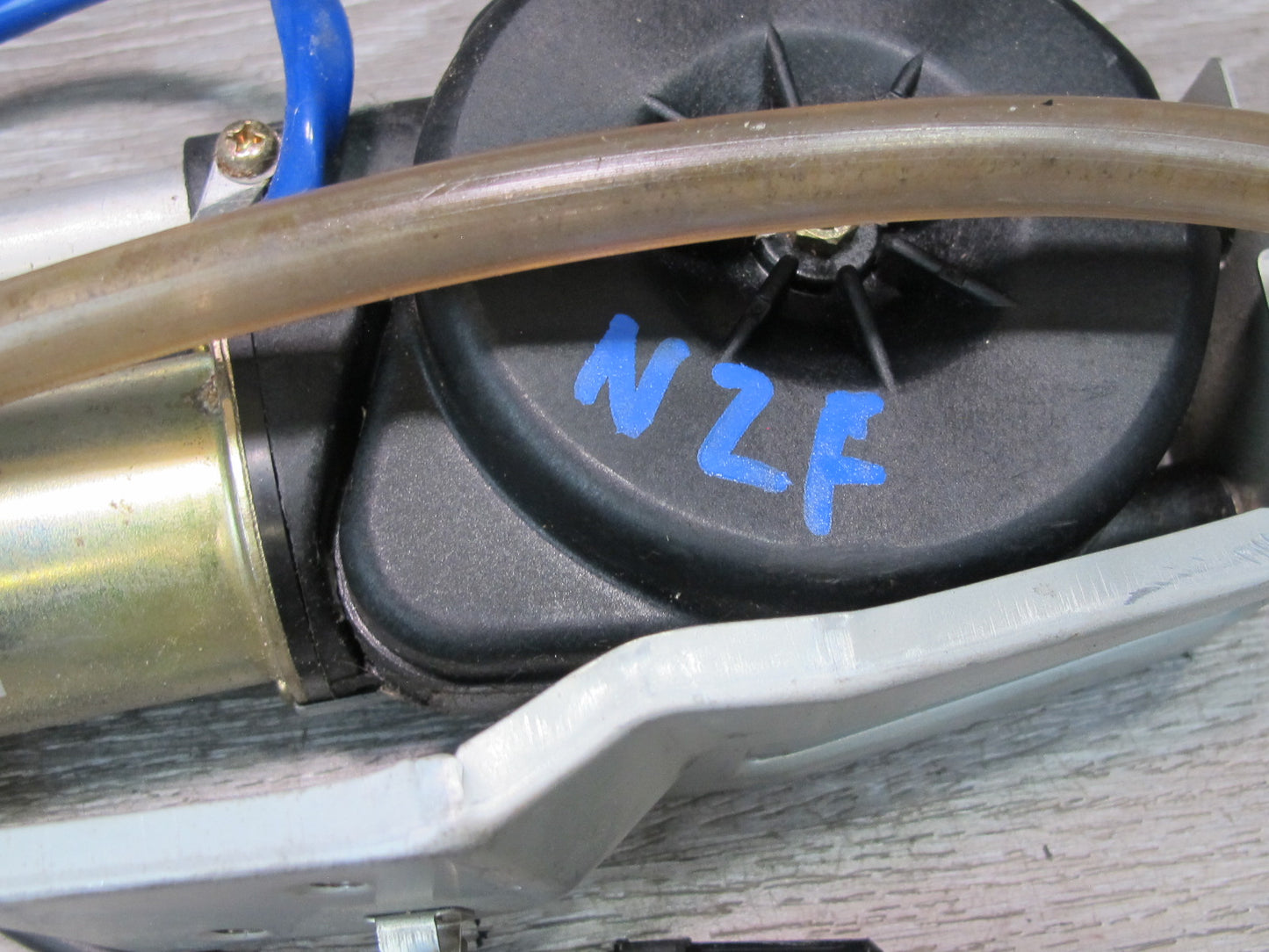 90-96 Nissan Z32 300ZX 2+0 Rear Power Electric Antenna Motor Assembly OEM